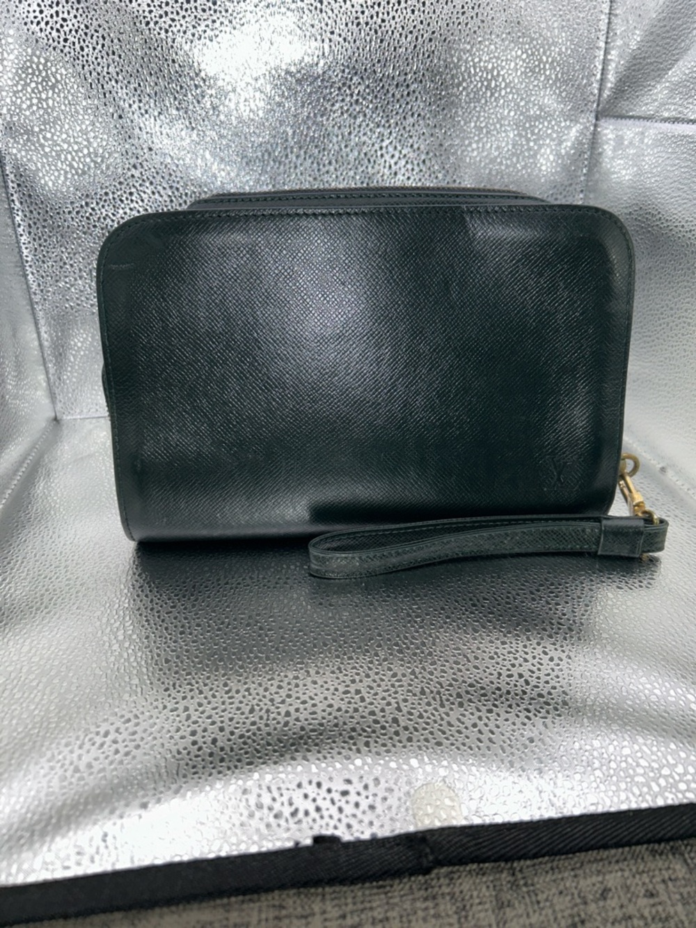 Louis Vuitton Taiga Baikal Clutch